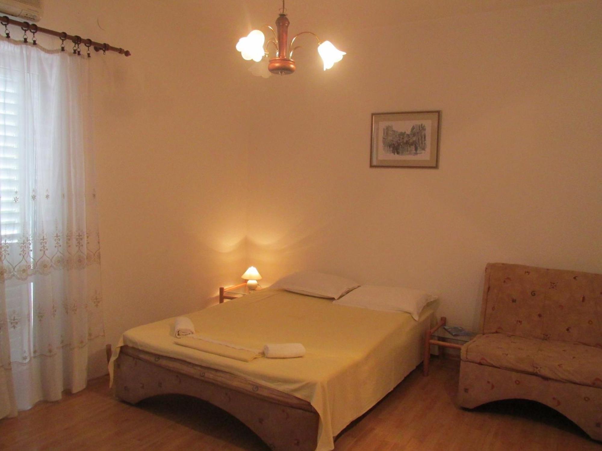 Apartmani Kljunak Затон Екстериор снимка