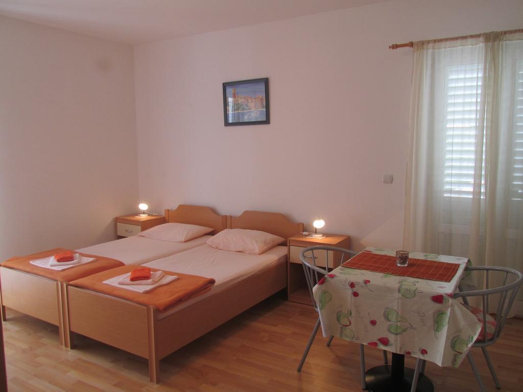 Apartmani Kljunak Затон Екстериор снимка